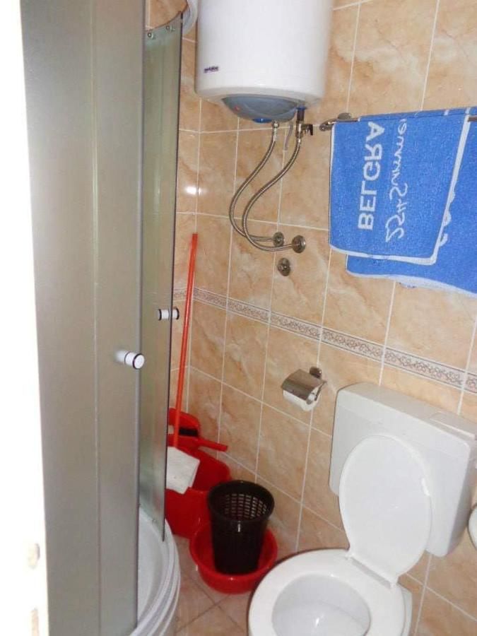 Апартаменты Sobe i Apartmani Miljanić Kaluđerac-17