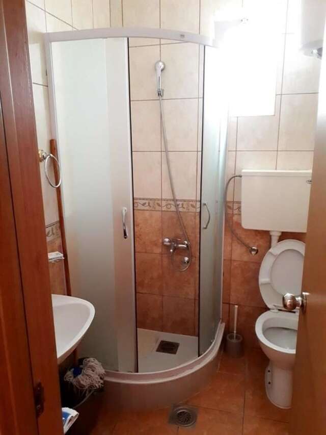 Апартаменты Sobe i Apartmani Miljanić Kaluđerac-12