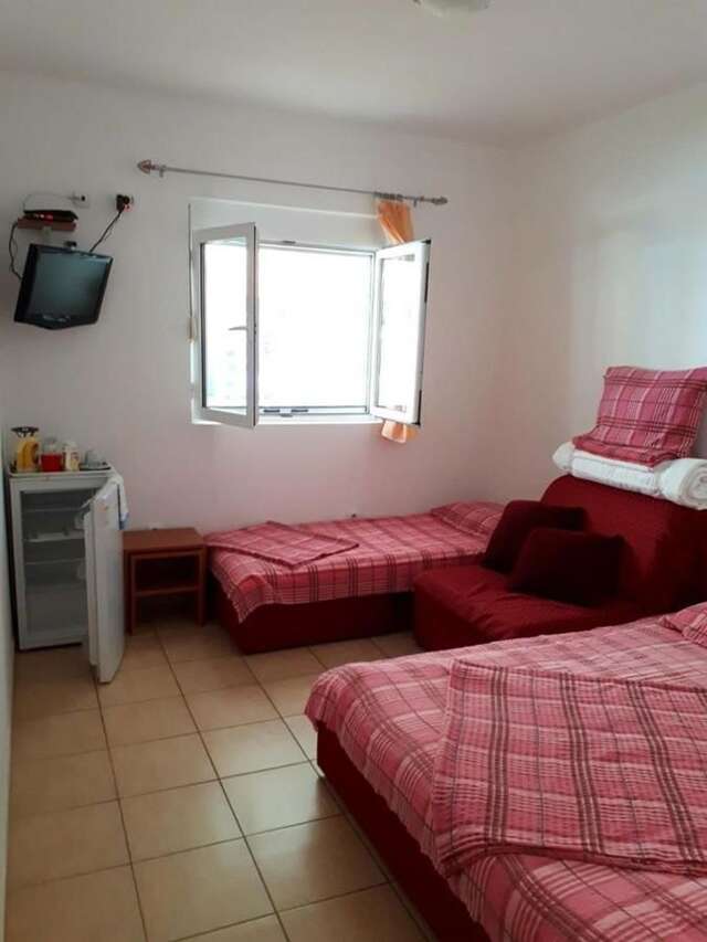 Апартаменты Sobe i Apartmani Miljanić Kaluđerac-8